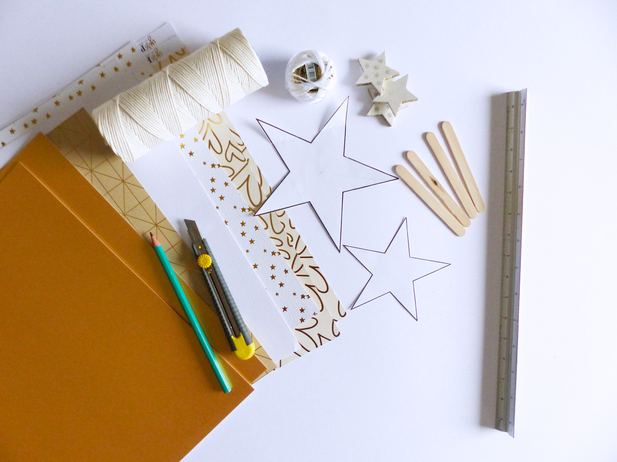 Autour de Marine - DIY Noël guirlande papier