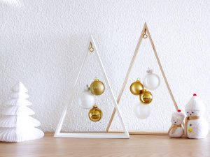 DIY Noël, sapins de Noël minimalistes en bois - Autour de Marine