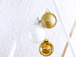 DIY Noël, sapins de Noël minimalistes en bois - Autour de Marine