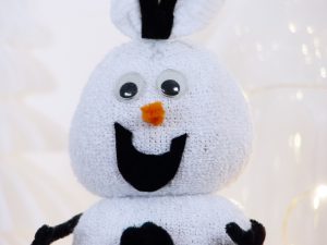 DIY Olaf en chaussettes de la Reine des neiges - Autour de Marine
