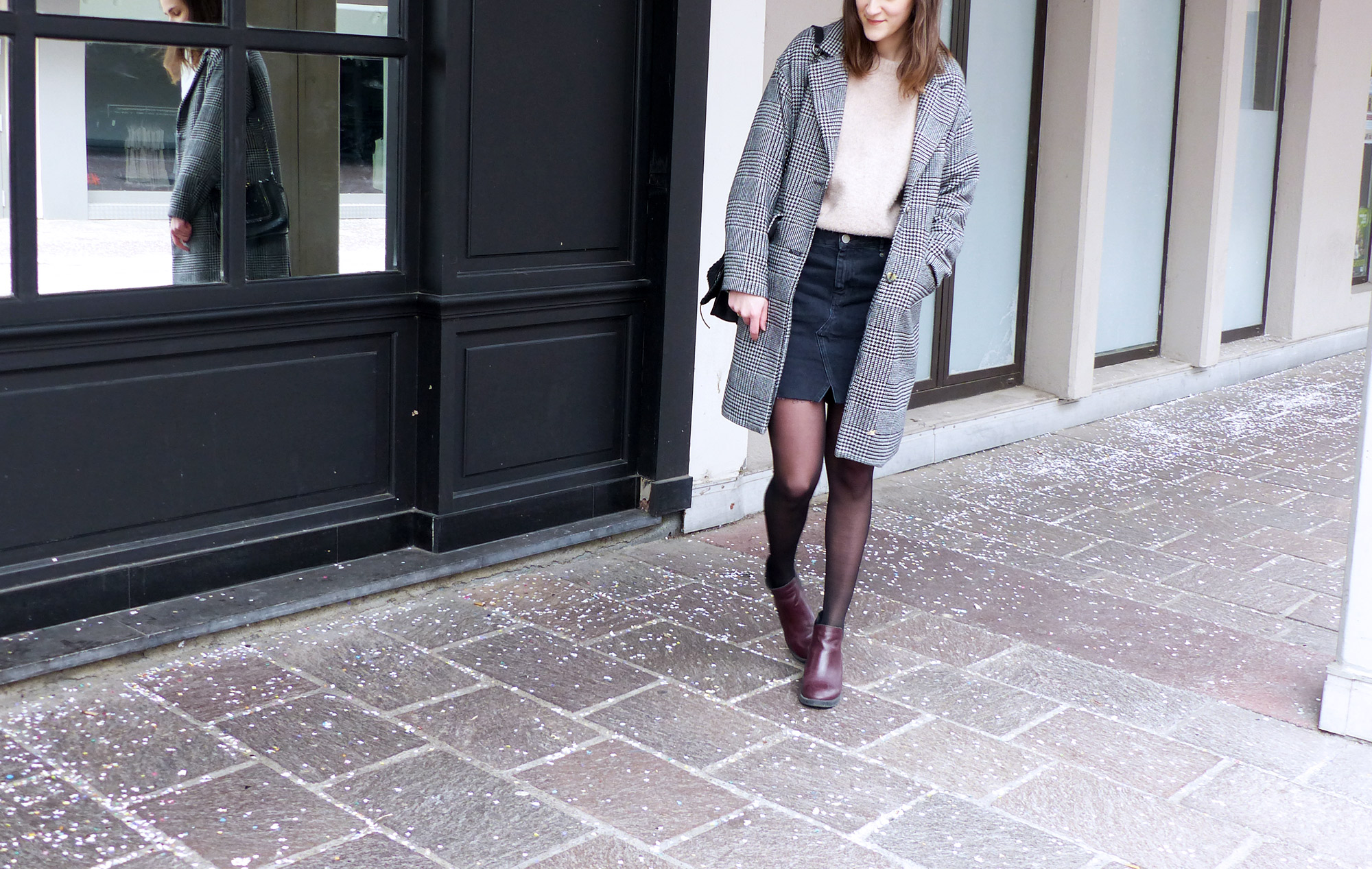 Look Jupe en jean noir - Autour de Marine