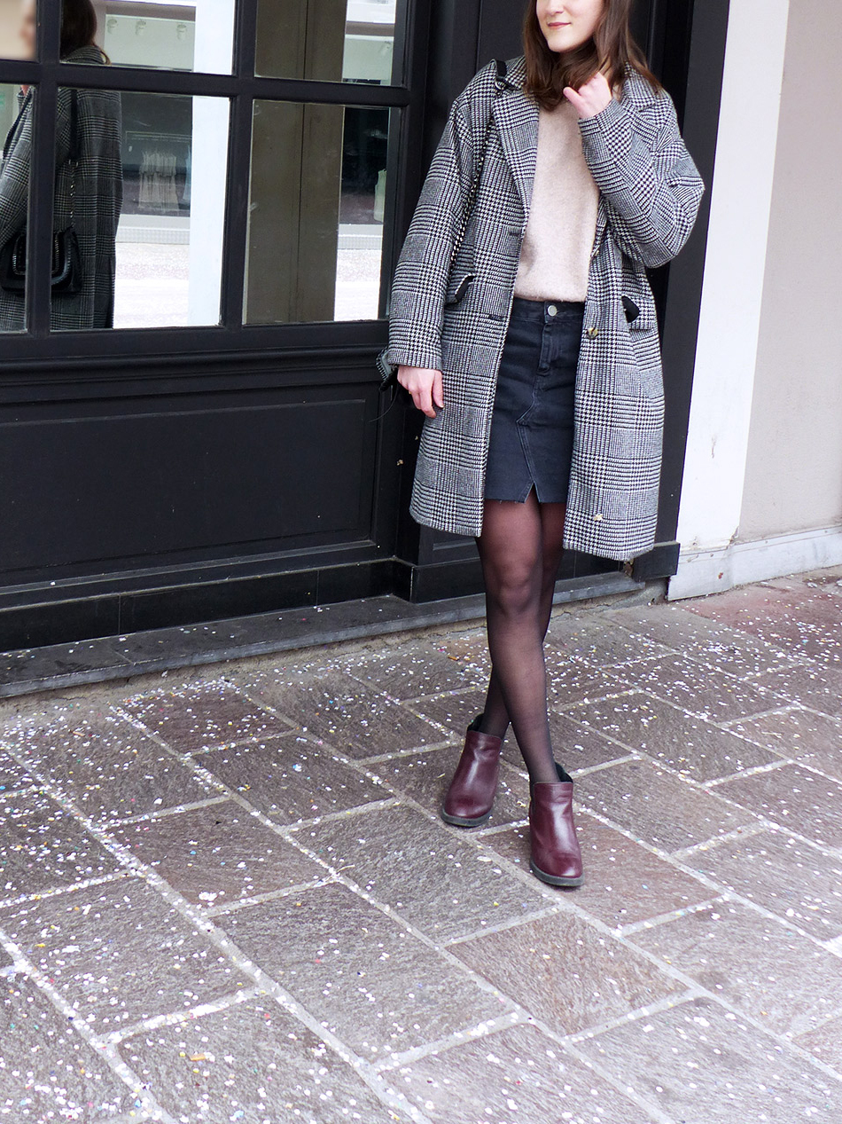 Look Jupe en jean noir - Autour de Marine