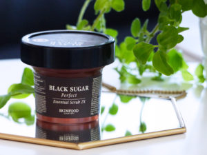 Skinfood, Black Sugar Perfect Essential Scrub - Autour de Marine