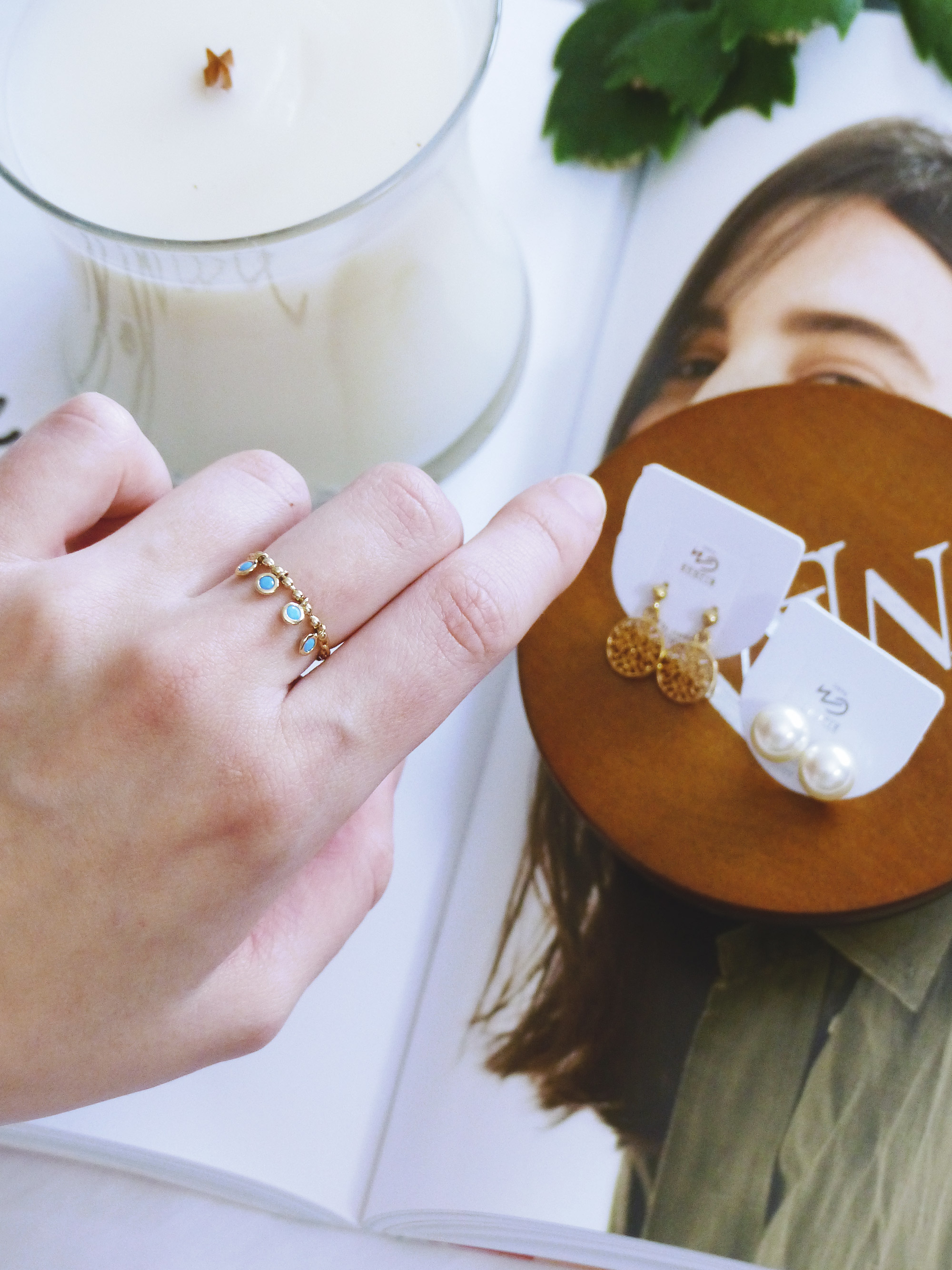 Bijoux en Vogue, bague et boucles d'oreilles - Autour de Marine